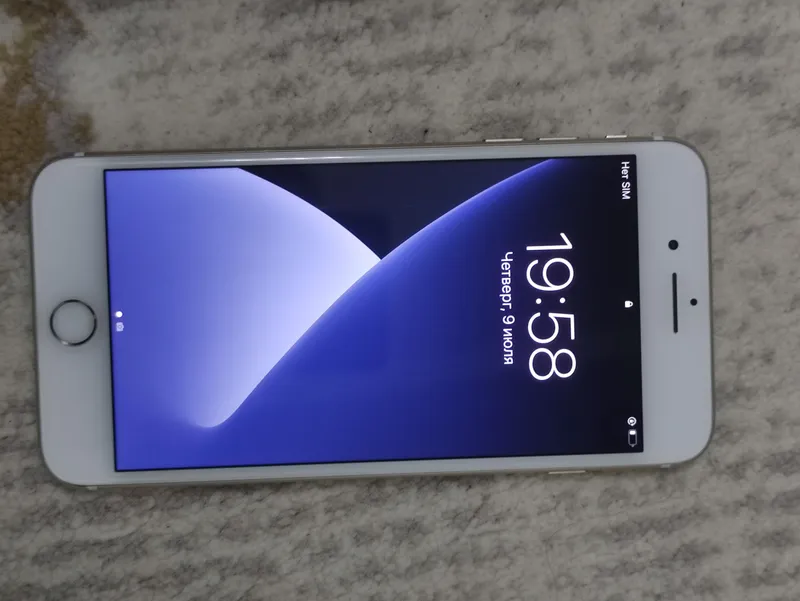 iPhone  7 plus 2