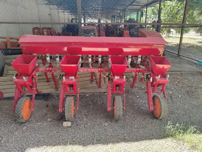 Механическая сеялка 4‑рядная 3