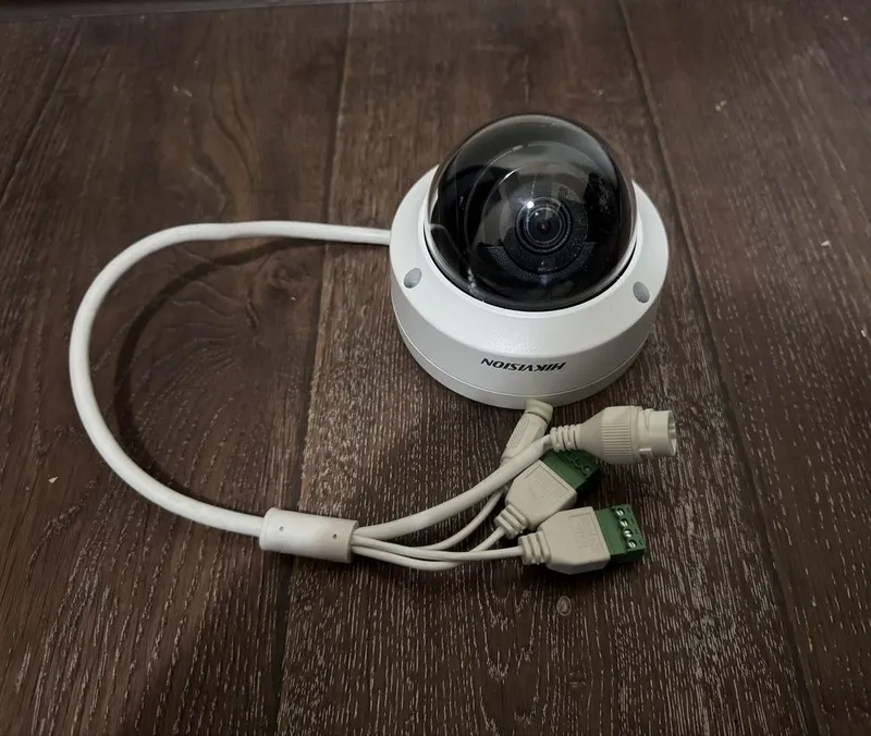 Купольная камера Hikvision 4mp 1 Купольная камера Hikvision 4mp 1