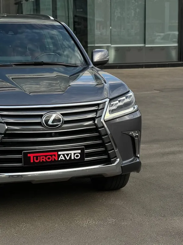 LEXUS LX570 sport+ — фото 1