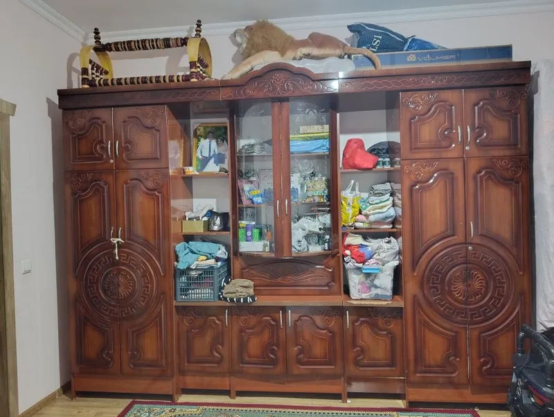 Продаётся классический мебельный шкаф с большой резьбой, в отличном состоянии, недорого!!! 1 Продаётся классический мебельный шкаф с большой резьбой, в отличном состоянии, недорого!!! 1