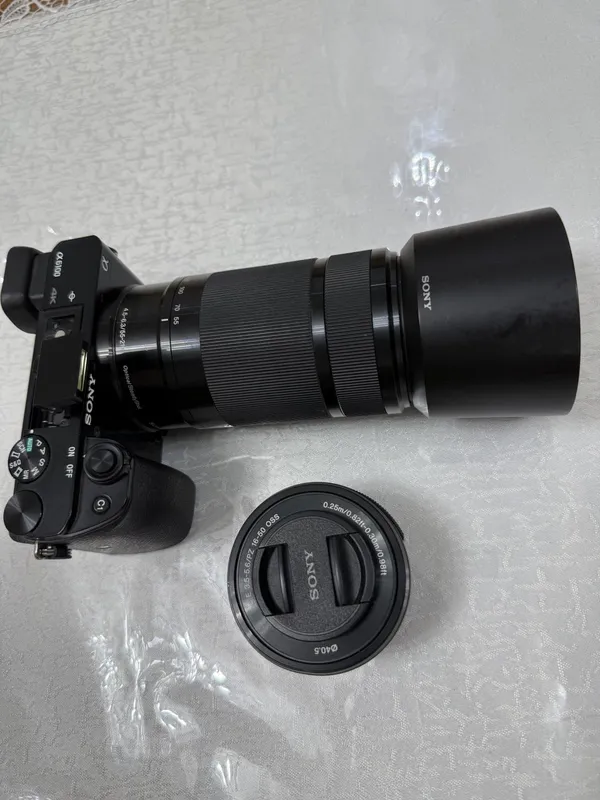 Sony Alpha A6100 fotoapparati komplektda 2 Sony Alpha A6100 fotoapparati komplektda 2