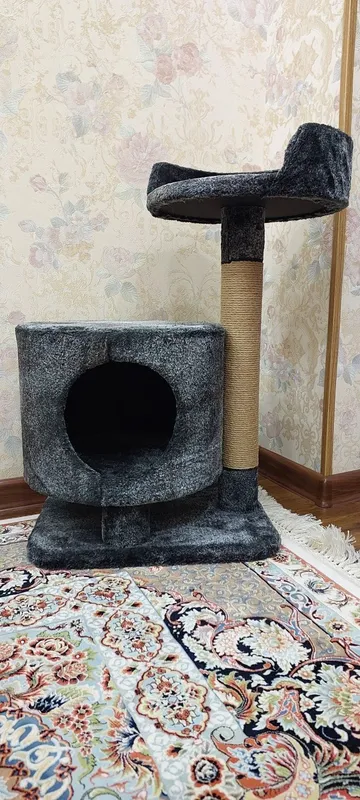 Лежанка с когтеточкой — фото 3