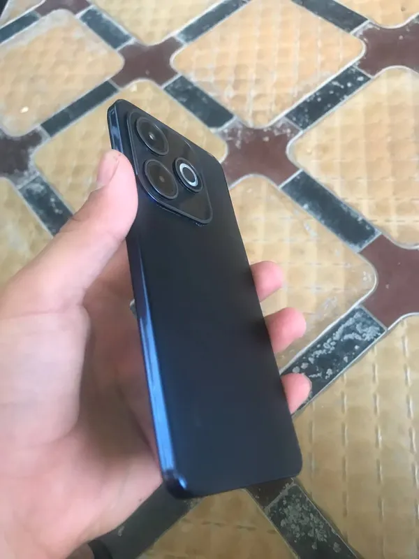 Infinix hot 40i sotiladi