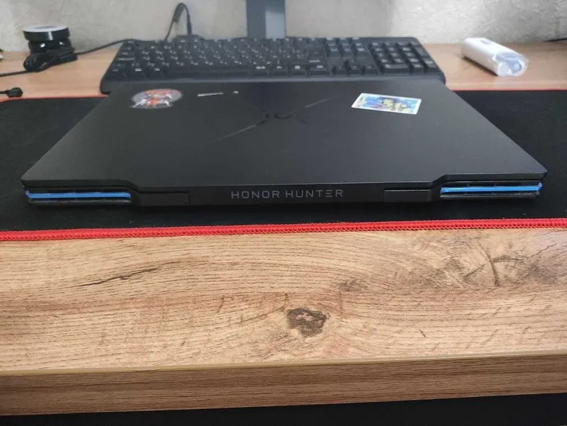 Б/У Ноутбук Honor Hunter V700(FRD-WFD9)(FHD/IPS) i7 10750H/RTX2060 6gb 5