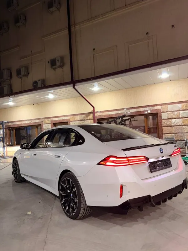 BMW i5 L35 2025/2025 4 BMW i5 L35 2025/2025 4