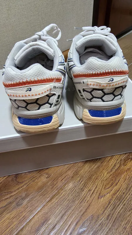 Кроссовки от мирового бренда "Asics" 4 Кроссовки от мирового бренда "Asics" 4