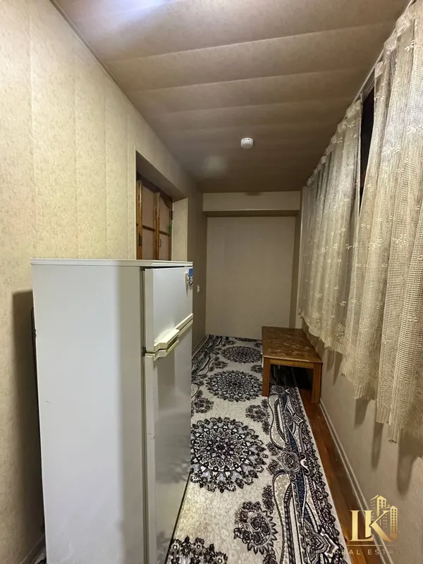 Продаётся 4-комнатная квартира, 89 м², 3/4, Мирабадский район 5