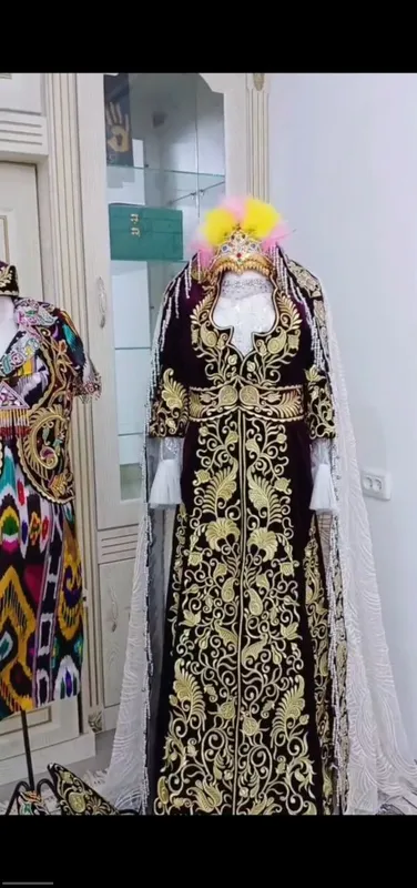 Zar Guljahon zarduz tikgan 2 Zar Guljahon zarduz tikgan 2