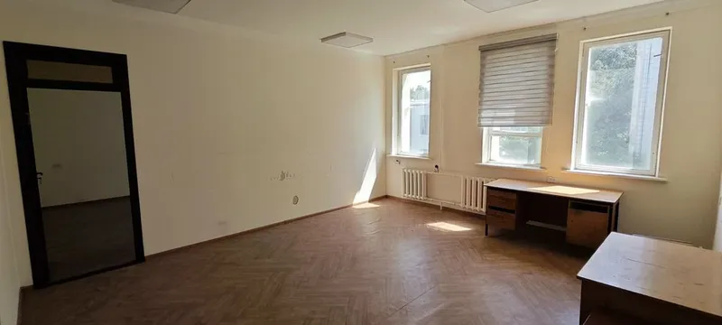 Офисы 19,15 и 50м2 на Чиланзаре Цкв 1