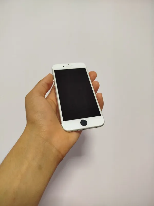 Apple iphone 8 64gb ideal sotiladi Продаю айфон 8 — фото 1
