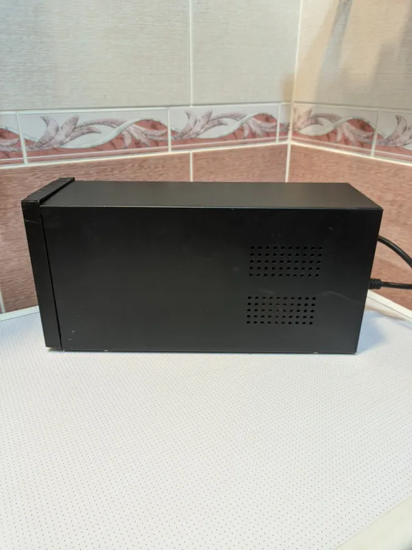 UPS 500W. UPS (uzluksiz quvvat manbai) 6