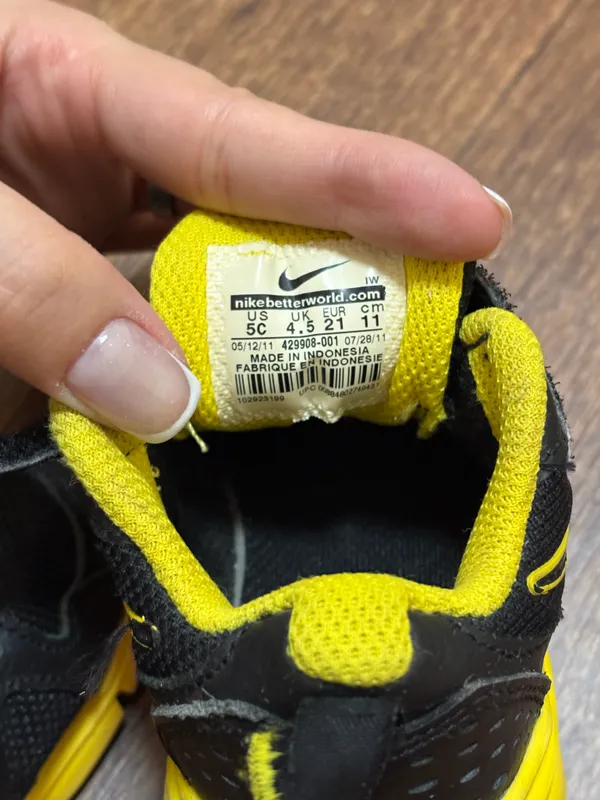 Оригинальные детские кроссовки Nike 3 Оригинальные детские кроссовки Nike 3