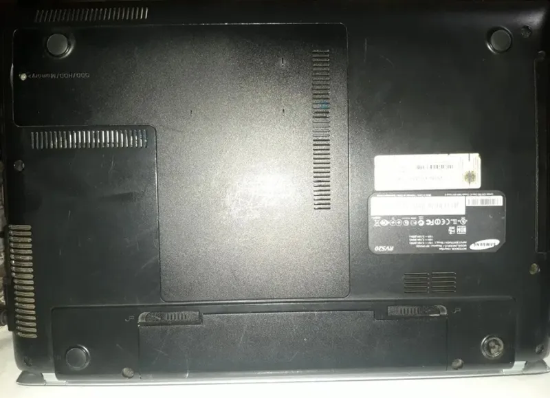 Ноутбук Samsung rv520-s05ru — фото 5