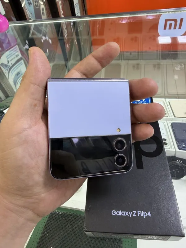 Z Flip 4 256 Aybi Ohirgacha yopilmidi 5 Z Flip 4 256 Aybi Ohirgacha yopilmidi 5