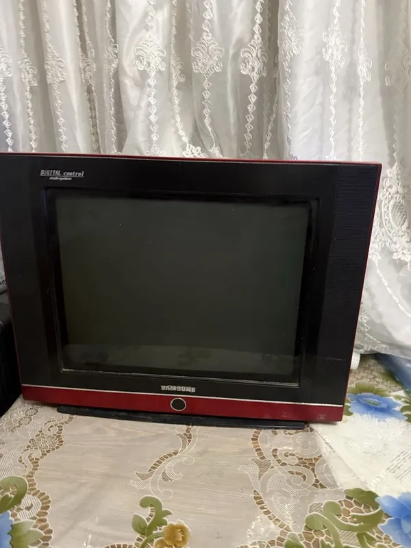 Samsung телевизор. 1 Samsung телевизор. 1