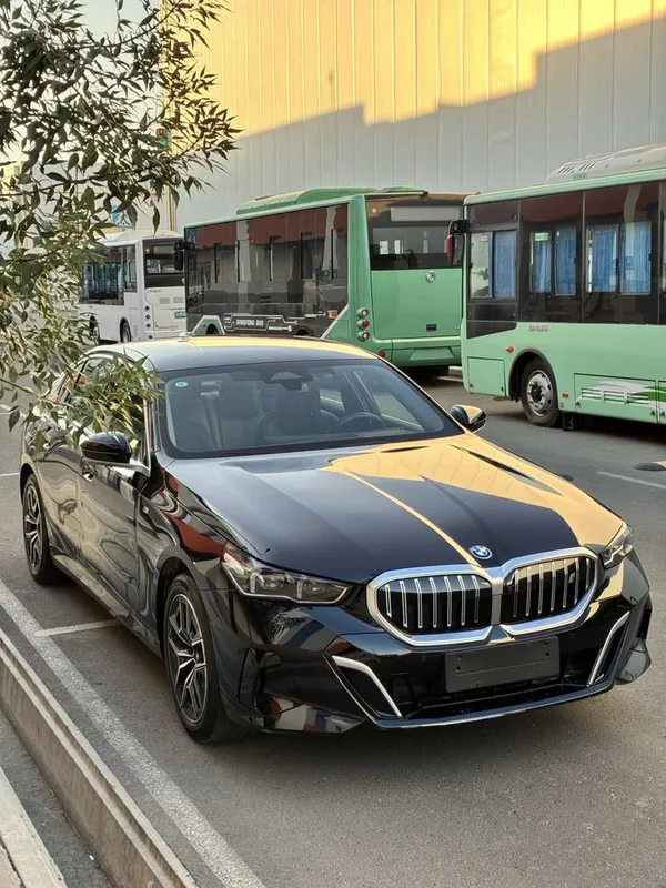 BMW i5 35L, с пробегом 3 BMW i5 35L, с пробегом 3