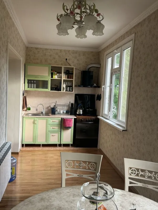Продаётся трёхкомнатная квартира, м-в Карасу 1 — фото 4