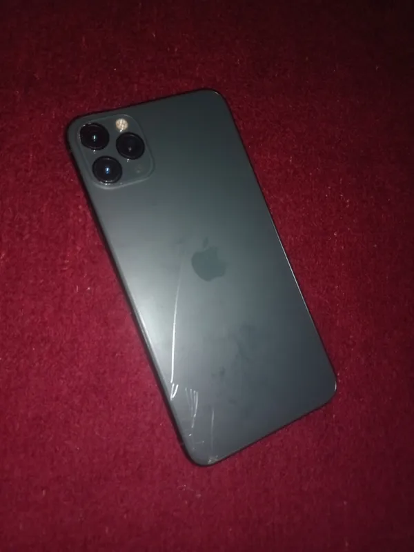 iphone 11 pro max 64gb fes bor sim o'qimaydi iphone 11 pro max 64gb fes bor sim o'qimaydi