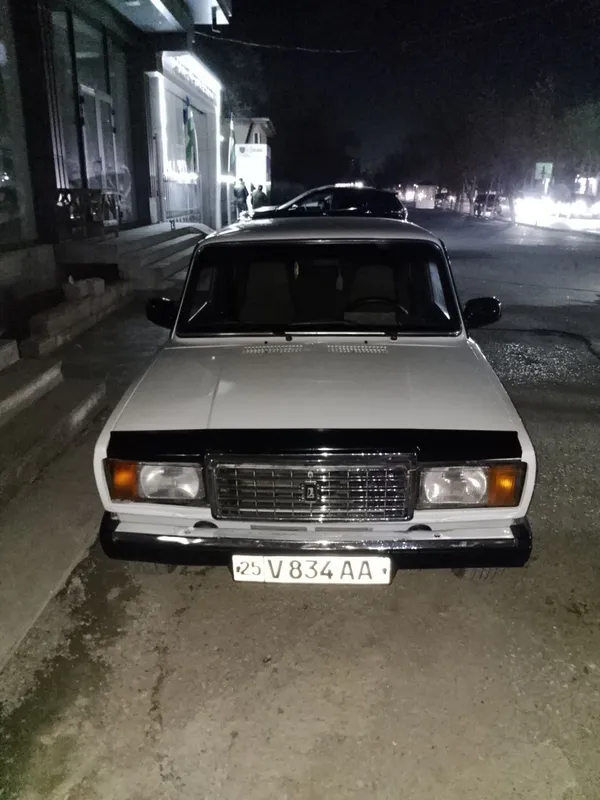 Автомашина 07 сотилади