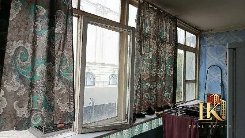 Продаётся просторная 4-комнатная квартира с двумя балконами, без ремонта, рядом с метро Минор 4