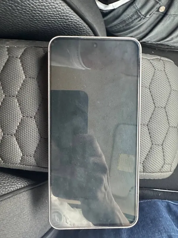Samsung Galaxy a56 5G — фото 1
