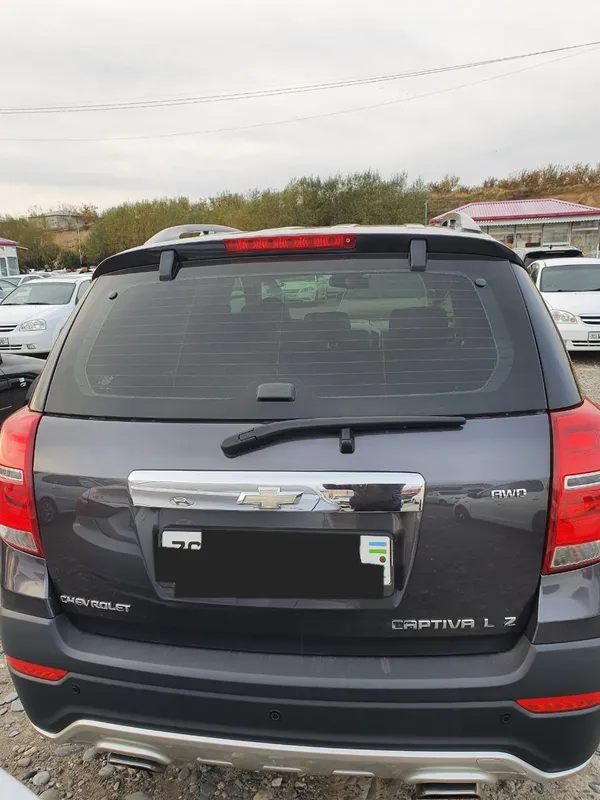 Chevrolet Captiva 3 позиция 2
