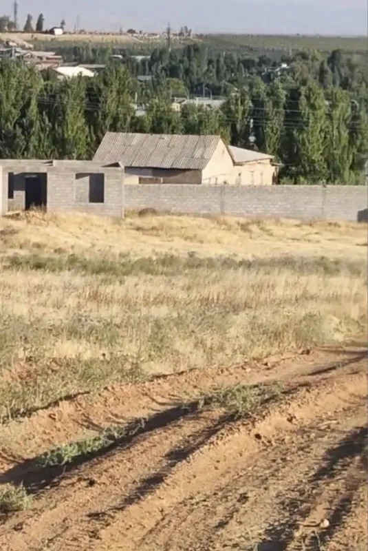 Срочная продажа 400 соток в Кибрае. Ориентир Майский 2