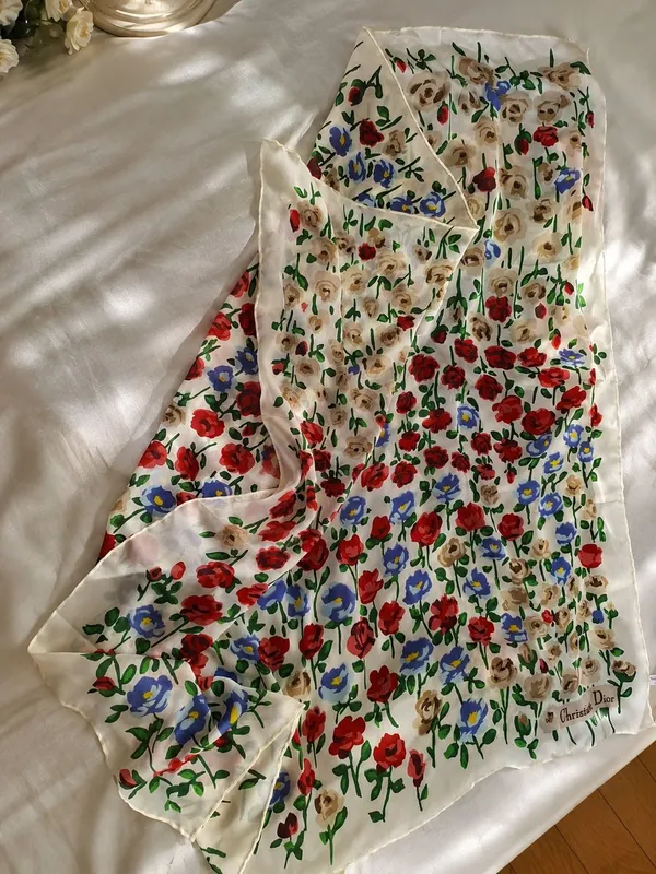 Christian Dior’dan hashamatli ipak ro‘mol. 2