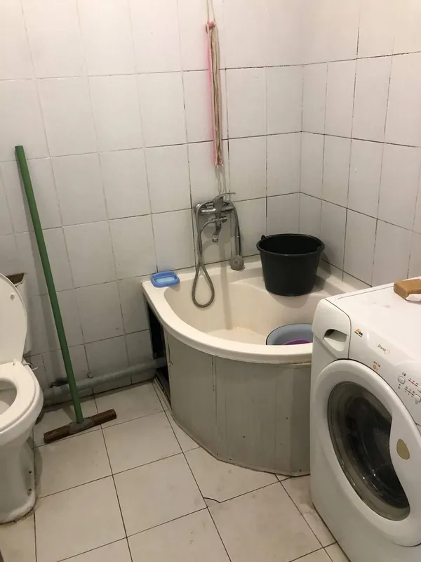 Tosh vil Yangiyoʻl shahrida oʻzimga tegishli yangi qurilgan kvartira..