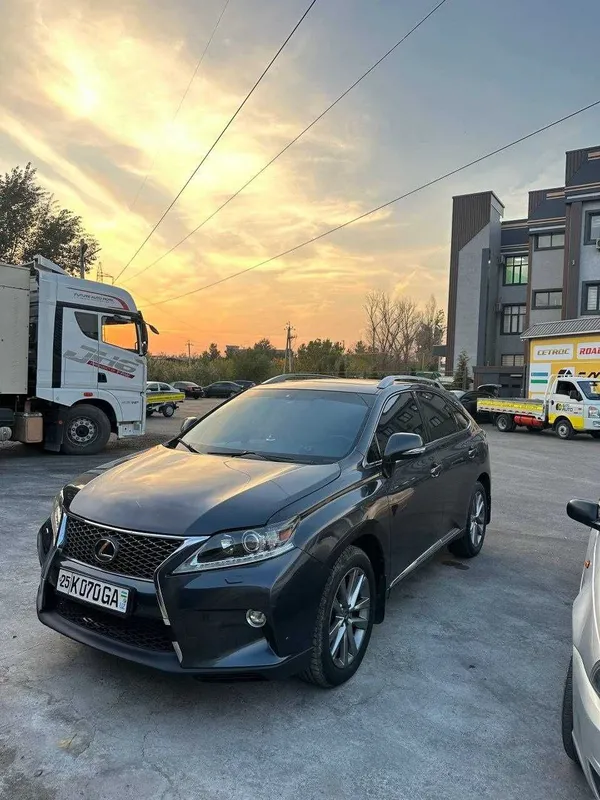 LEXUS 2011 йил яхши холатда