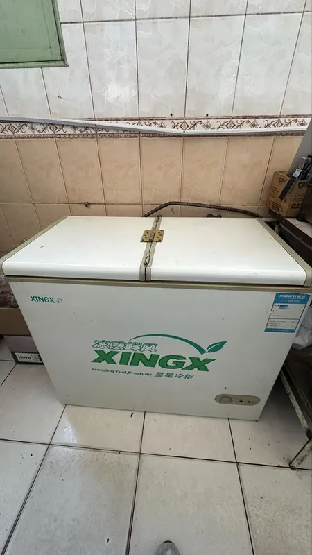 XINGX sandiqsimon muzlatgich (Freezer) 1 XINGX sandiqsimon muzlatgich (Freezer) 1