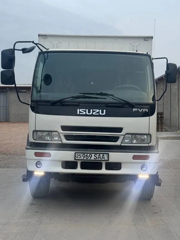 ISUZU 10 tonnalik — фото 4