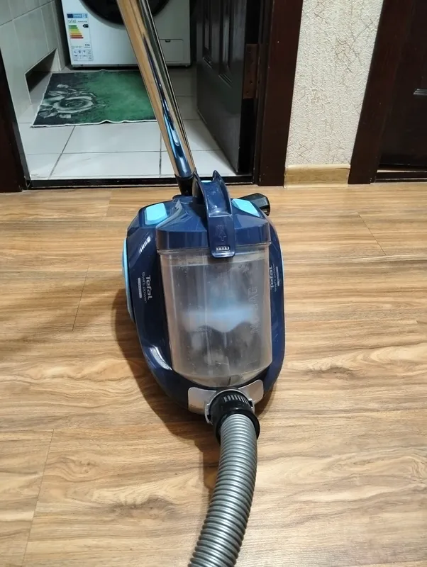 продаю полесос Tefal в рабочем состояние