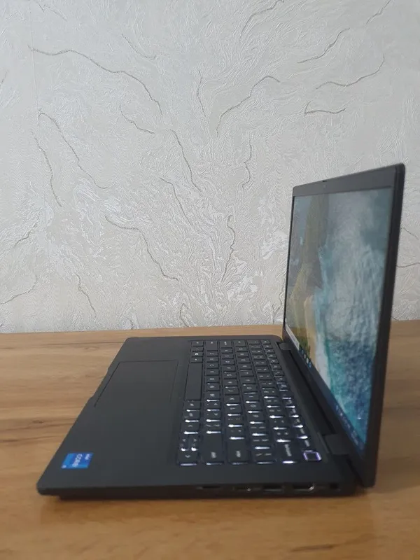 Dell i5-1135G7 8/256gb 2