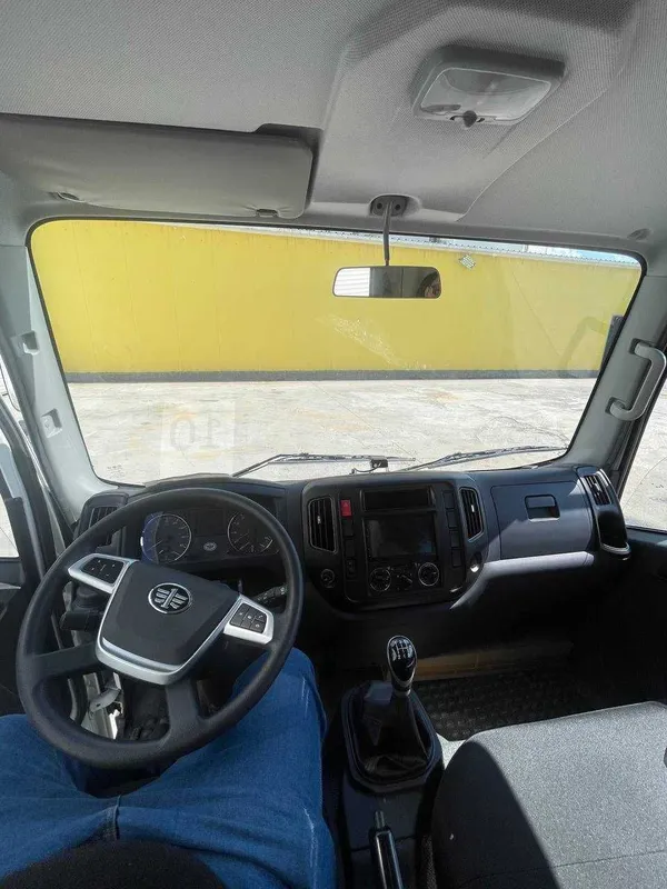 Автофургон бортовой с тентом FAW Tiger VR (15,2 м³), VUM1041 — фото 2 Автофургон бортовой с тентом FAW Tiger VR (15,2 м³), VUM1041 — фото 2