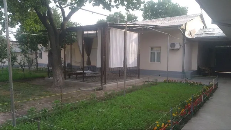 Продаю участок с домом.
