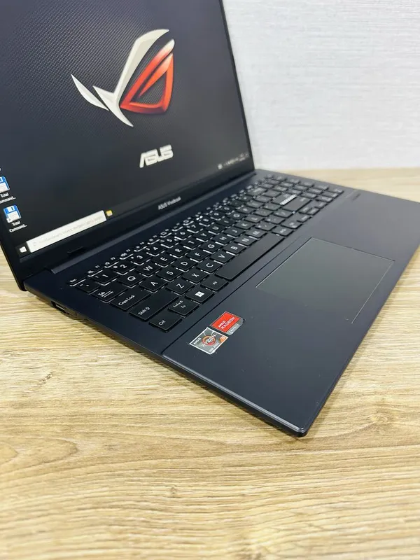 ASUS Vivobook Ryzen 3-7Gen DDR5 asosida — ish uchun premium noutbuk 4 ASUS Vivobook Ryzen 3-7Gen DDR5 asosida — ish uchun premium noutbuk 4
