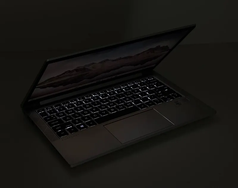 HP EliteBook — i7 10610U / 256GB M.2 Nvme SSD — фото 4