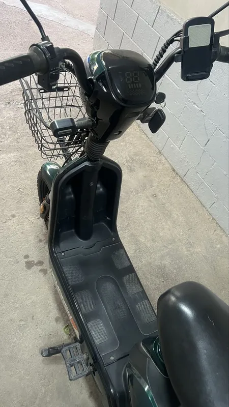Yaxshi holatdagi elektr skuter 4
