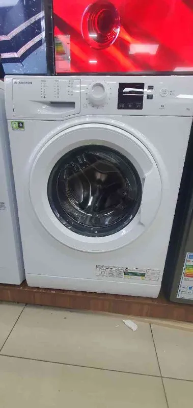 Стиральная машина ARISTON 7KG 1