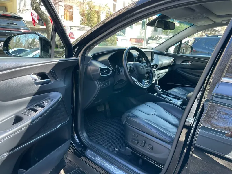 Hyundai santafe 2020 yil, 70 min probek eng fulli kraskasi toza 7 Hyundai santafe 2020 yil, 70 min probek eng fulli kraskasi toza 7