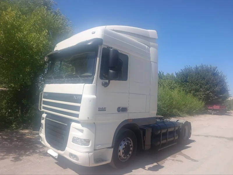 DAF EURO 5 Тягач Сотилади Йили: 2010 6 DAF EURO 5 Тягач Сотилади Йили: 2010 6