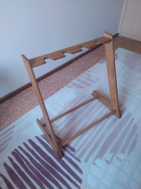 Гитарная стойка (стэнд)