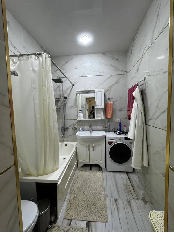 Yakkasaroy tumani bez makler 2 xona uy 350$ 10
