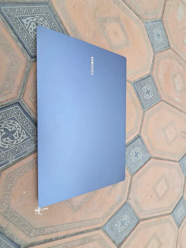 Samsung Galaxy Book 4 — фото 1