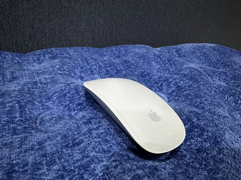 * Apple Magic Mouse 2 Black A1657 б/у оригинал — фото 4