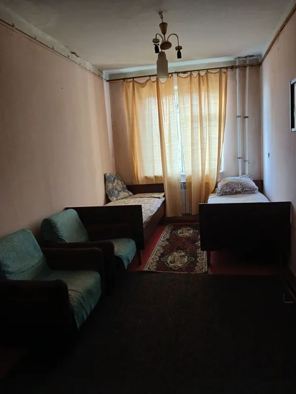 Chirchiq, Antoshkada 2 xonali kvartira ijaraga beriladi — фото 3