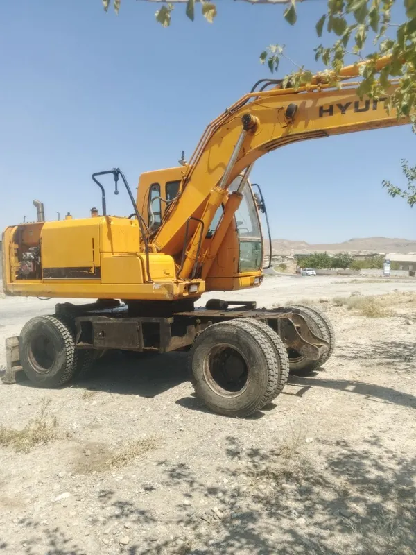 Hyundai ekskavator sotiladi HYUNDAI SOTILADI SIROCHNI 2007 YILI 2