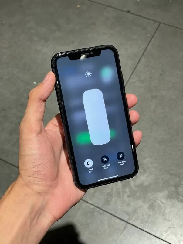 Iphone xr hamma joyi rodnoy — фото 1